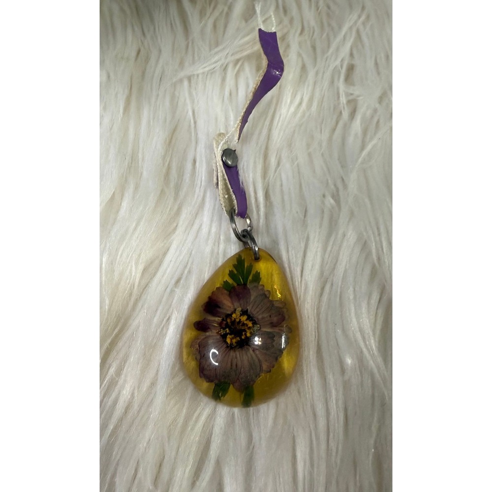 Vintage Stunning Flower Pendant